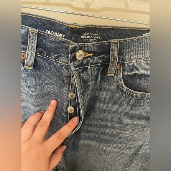 ✨NWT Old Navy Shorts Size 12 - Picture 3 of 7